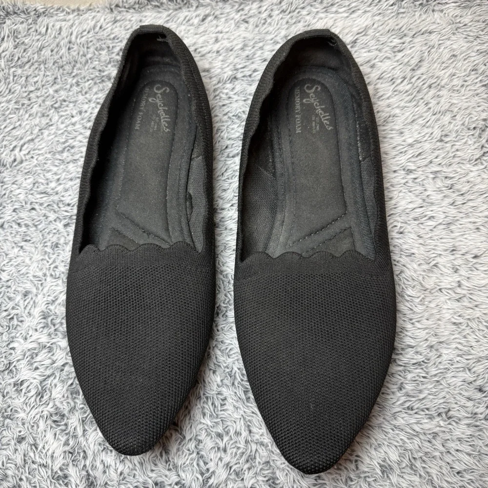 Seychelles Black Scallop Closed Toe Slip On Flats Women's Size 10W